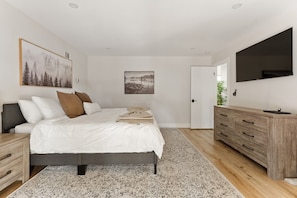 4 Schlafzimmer, Schreibtisch, Reisekinderbett, kostenloses WLAN