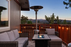 Property grounds - Moonlight Ridge| Spa, Gated, EV Charge, Game Room! (Big Bear)