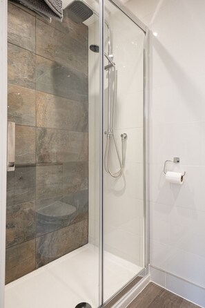 Haartrockner, Handtücher