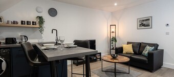 Gorgeous 1 Bed Apartment in Central Cheltenham