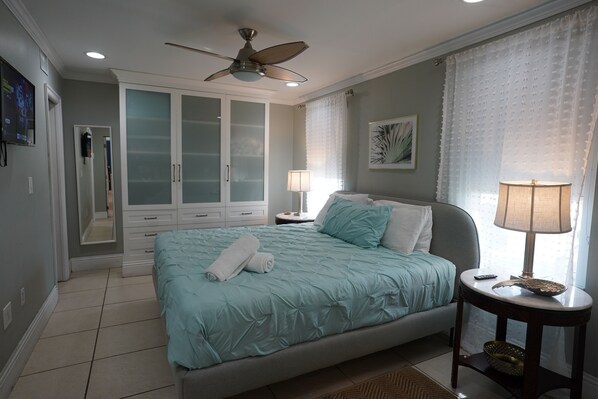 2 bedrooms, iron/ironing board, WiFi, bed sheets - Charming 2-bedroom apartment in fantastic Miami with AC, WiFi (Miami)