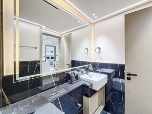 Haartrockner, Handtücher