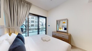 2 عدّة غرف نوم ومكواة/لوح كي وواي فاي مجانًا وملاءات أسرّة