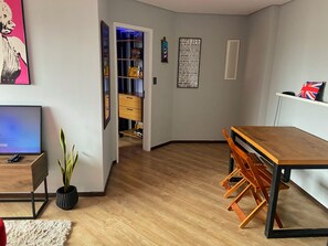 Interior - Charming 1-bedroom with AC, WiFi in delightful Centro Joinville (Centro Joinville)