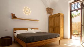 Lit parapluie, Wi-Fi gratuit, draps fournis