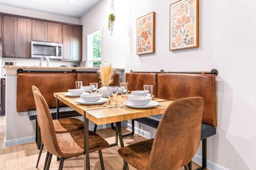 Cozy Seguin 3BR 2 BA l Family & Travel Friendly