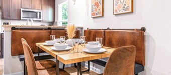 Cozy Seguin 3BR 2 BA l Family & Travel Friendly