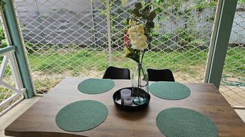Outdoor dining