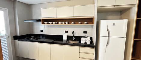 Microwave, oven, stovetop, coffee/tea maker
