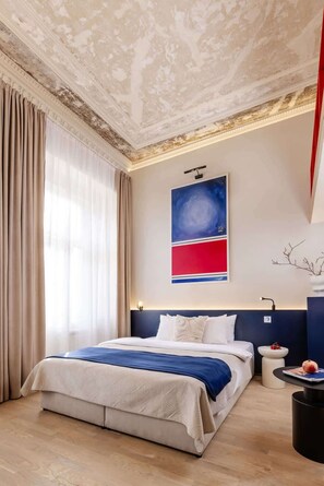 2 habitaciones, tabla de planchar con plancha, cuna de viaje y wifi