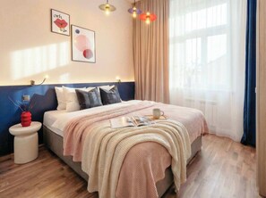 2 soverom, strykejern/-brett, reiseseng for barn og wi-fi