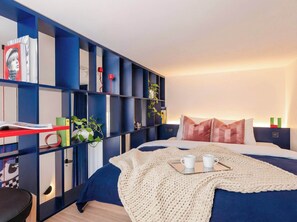 2 bedrooms, iron/ironing board, travel cot, WiFi