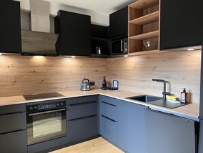 Oven, dishwasher