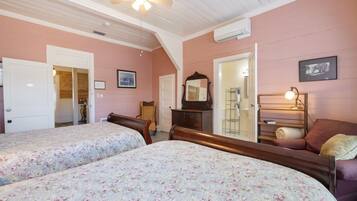 1 Schlafzimmer, Reisekinderbett, kostenloses WLAN, Bettwäsche
