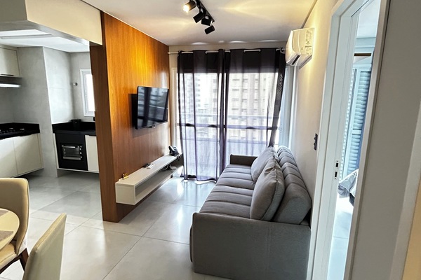 Smart TV, pebolim, mesa de pingue-pongue