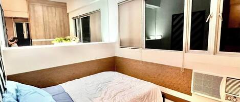 1 bedroom, WiFi, bed sheets