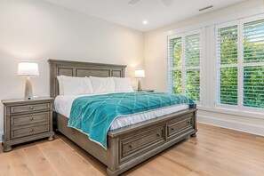 4 bedrooms, WiFi, bed sheets