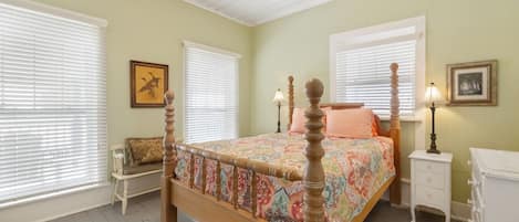 1 bedroom, travel crib, free WiFi, bed sheets