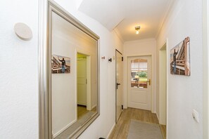 Interior - Emma - Quiet first floor apartment with terrace for max. 4 persons. (Westerland)