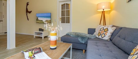 Fernseher, Tischtennisplatte