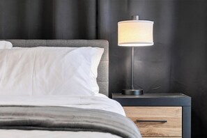 4 Schlafzimmer, Bügeleisen/Bügelbrett, Reisekinderbett, WLAN
