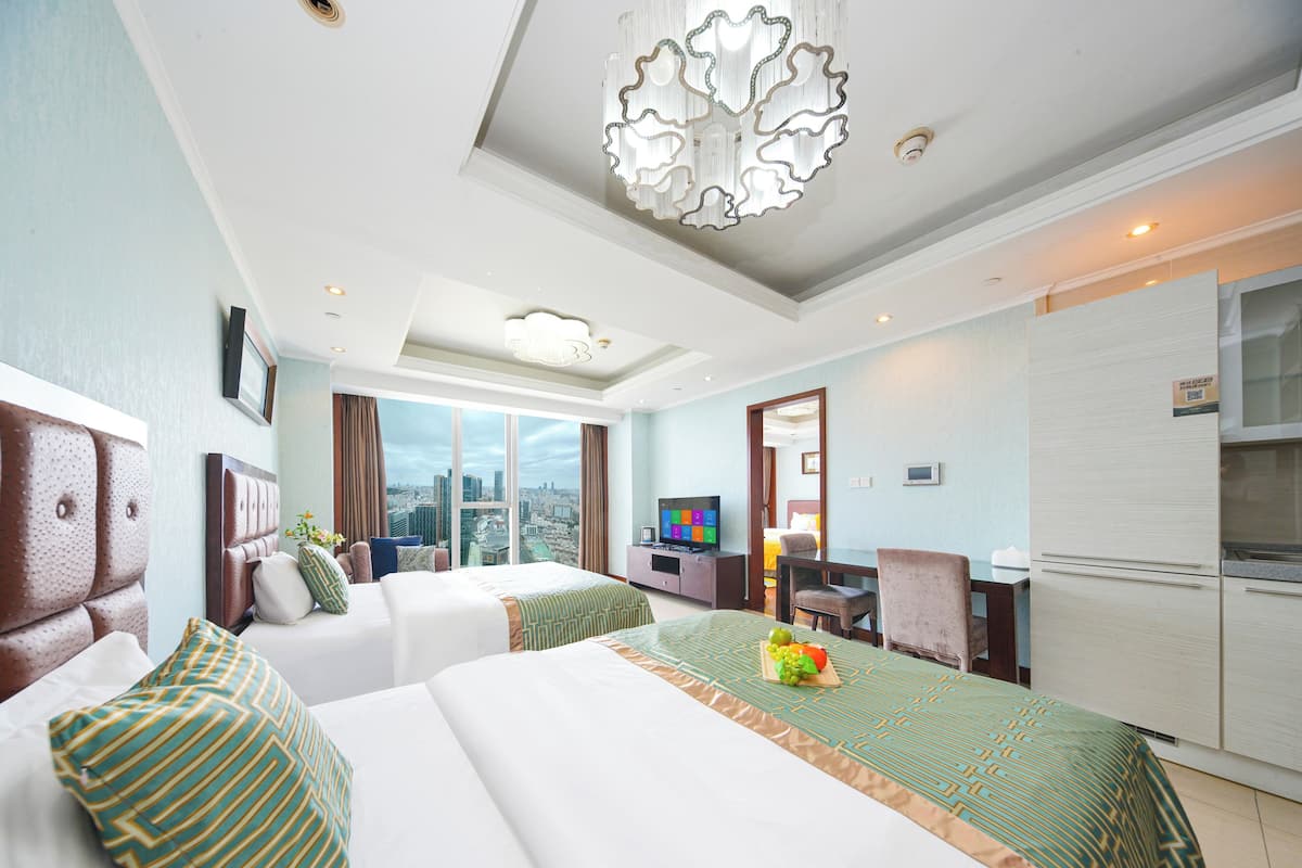 Parent-child Three-bed Six-person Room