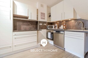 Fridge, microwave, oven, dishwasher