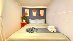 2 bedrooms, iron/ironing board, WiFi