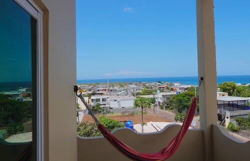 San Cristobal Surf House