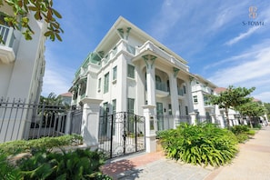 Fachada da propriedade