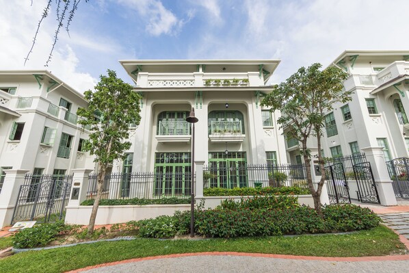 Exterior - S-Solution Phu Quoc by DDH (Phu Quoc)
