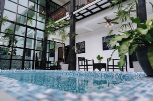 Smart TV 32 pulgadas con canales de televisión digitales