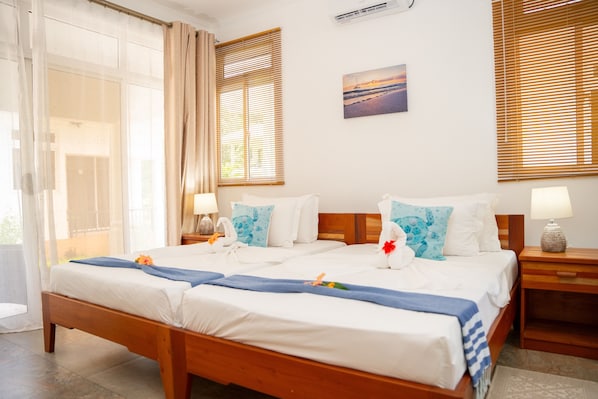 5 Schlafzimmer, Zimmersafe, Bügeleisen/Bügelbrett, Reisekinderbett