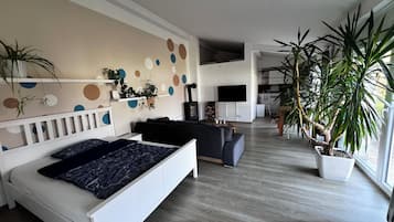 1 bedroom, iron/ironing board, travel crib, free WiFi