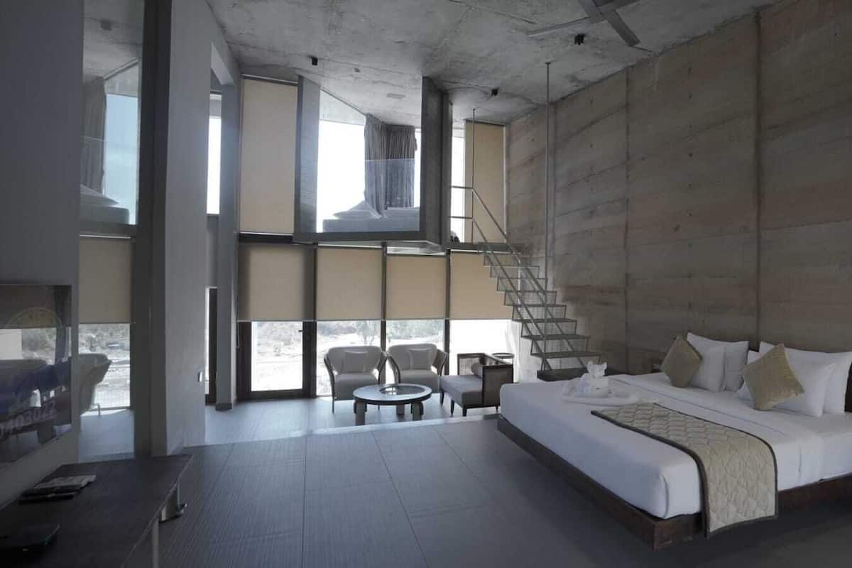 Luxe studio, uitzicht op heuvels