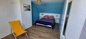 3 slaapkamers, een bureau, een strijkplank/strijkijzer, wifi