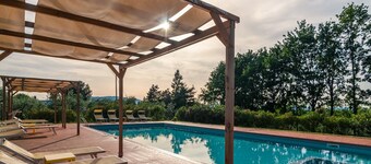 Rustic mansion in Pian di Scò