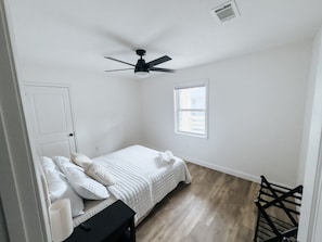 2 bedrooms, desk, free WiFi, bed sheets