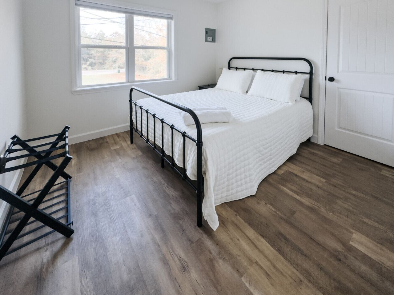 2 bedrooms, desk, free WiFi, bed sheets