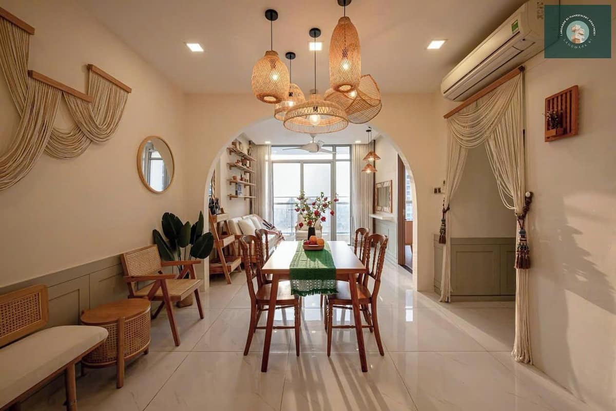 2 habitaciones, minibar, decoración personalizada y muebles diferentes