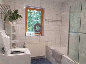 Hair dryer, toilet paper - Vacation apartment Lug- time out in the Palatinate (Lug)