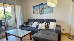 TV - RIELLS BLAU C302 (L'Escala)