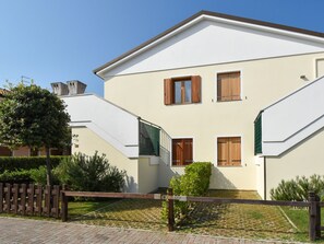 Esterni