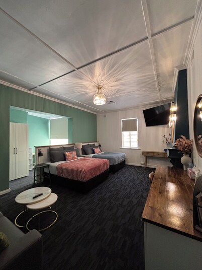 Spacious & Comfortable Family Retreat