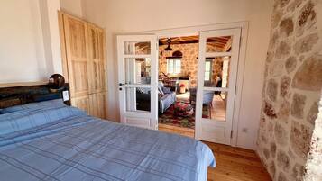 2 soverom, strykejern/-brett, wi-fi og sengetøy