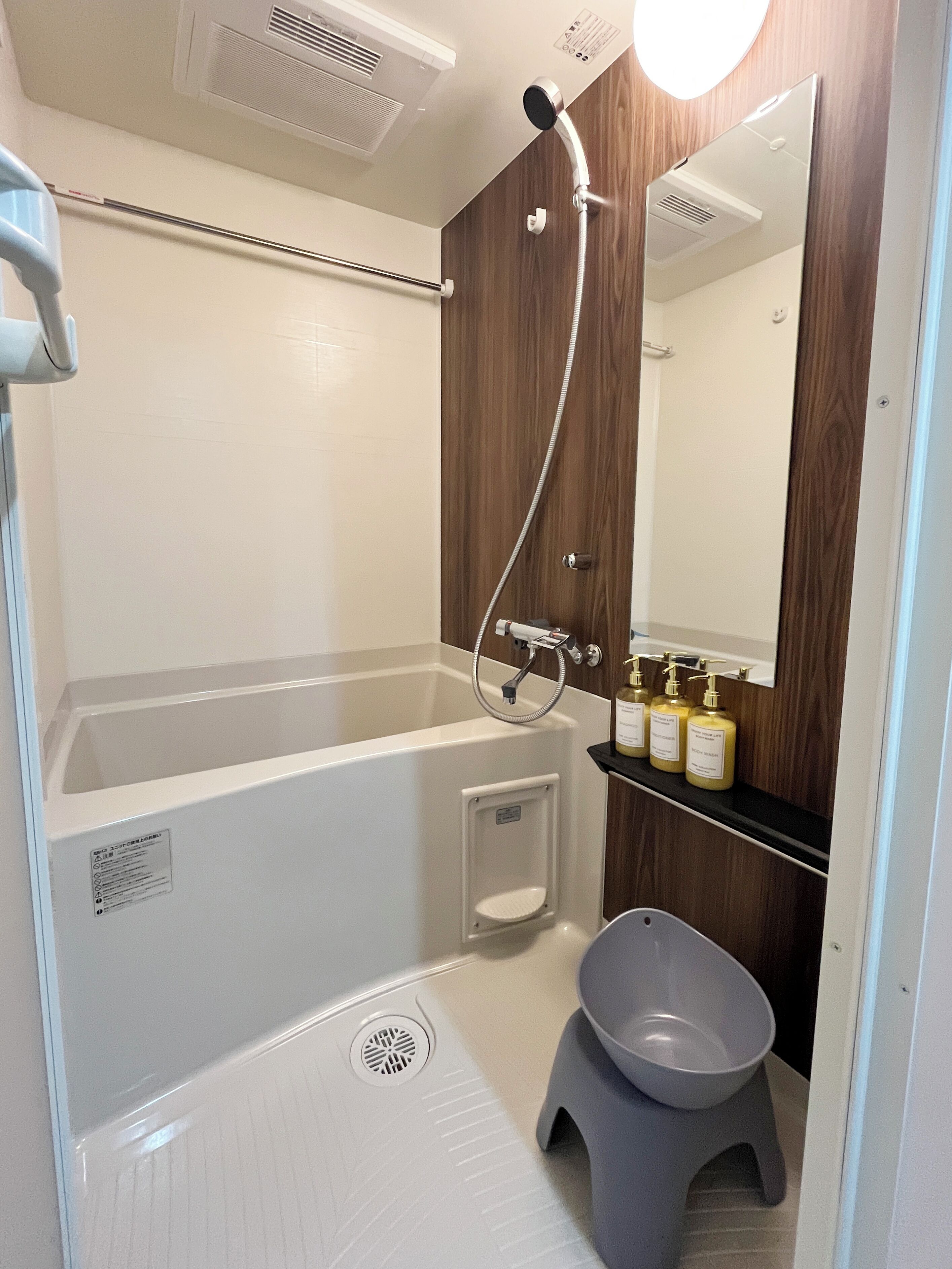 Asakusabashi 202, Non Smoking | Bathroom | Free toiletries, hair dryer, bidet, towels