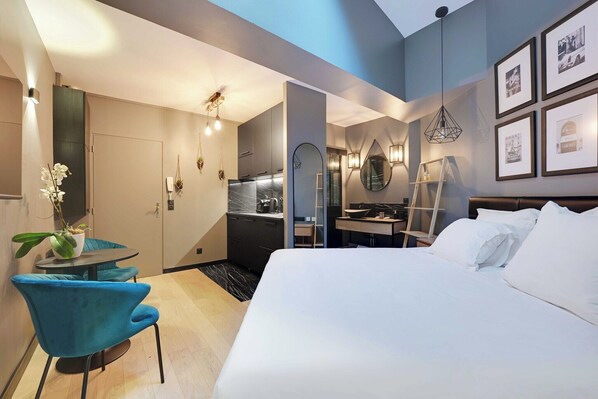 Desk, iron/ironing board, travel crib, free WiFi