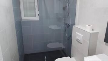 Sapone, carta igienica