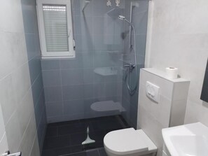 Savon, papier toilette