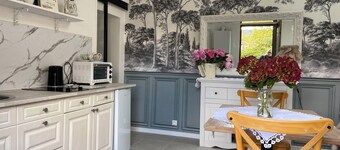 La petite maison 2 mn from Abbaye Saint Pierre de Solesmes